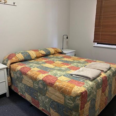 Broken Hill Tourist Lodge Bagian luar foto