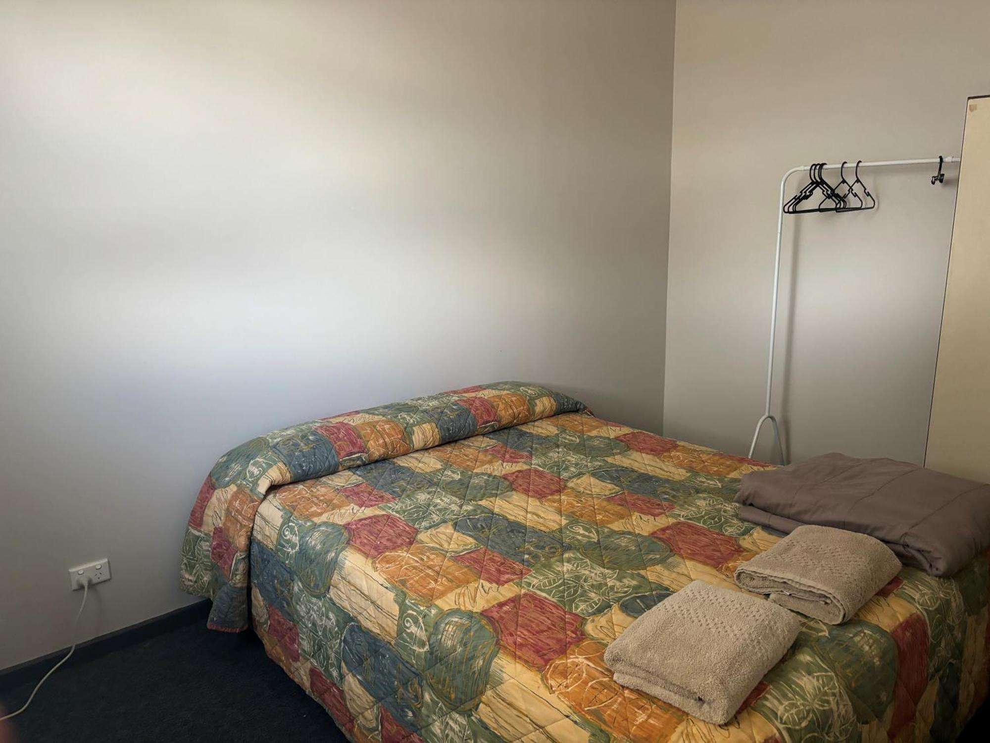 Broken Hill Tourist Lodge Bagian luar foto