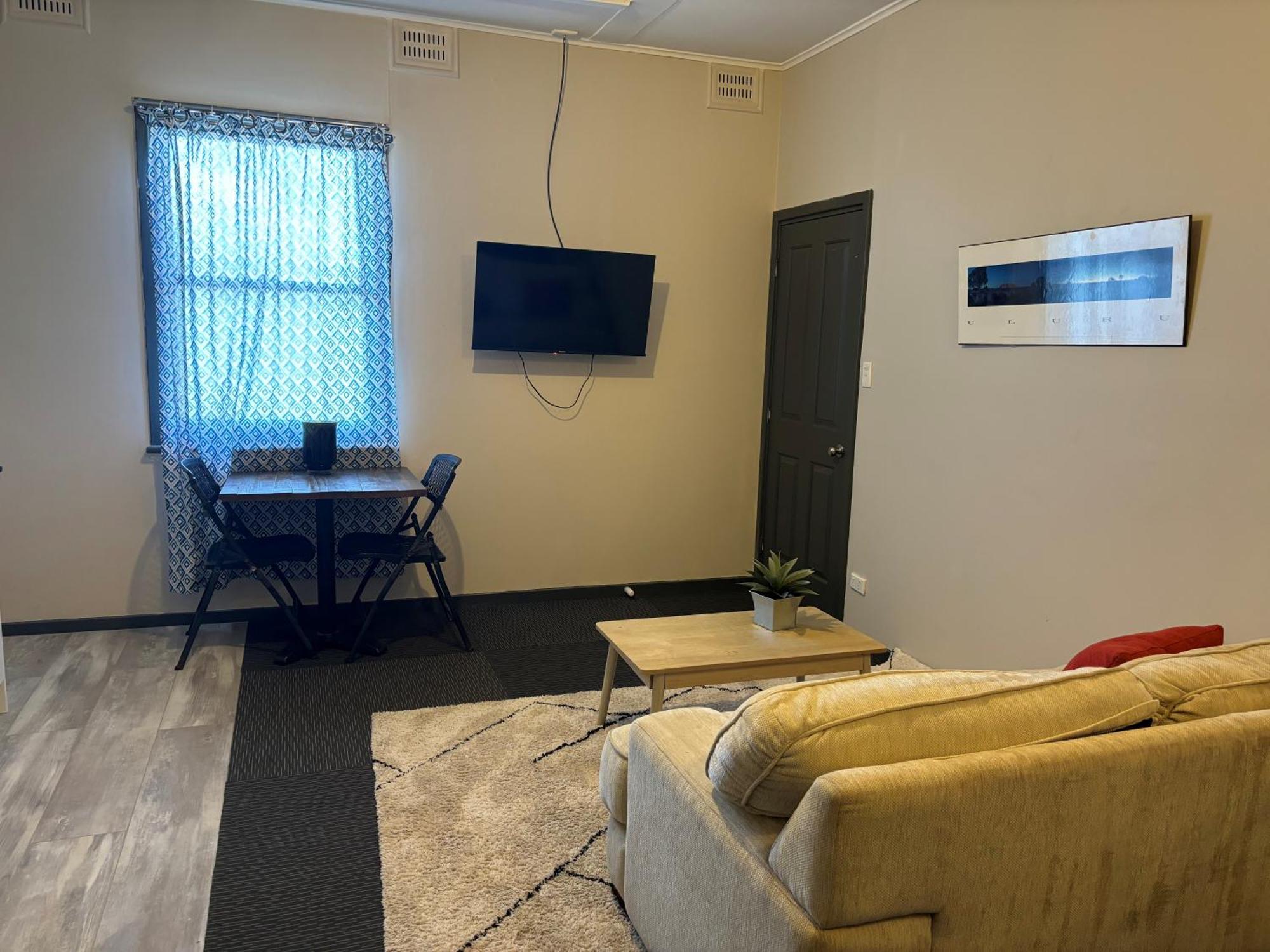 Broken Hill Tourist Lodge Bagian luar foto