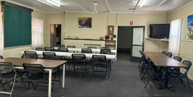 Broken Hill Tourist Lodge Bagian luar foto
