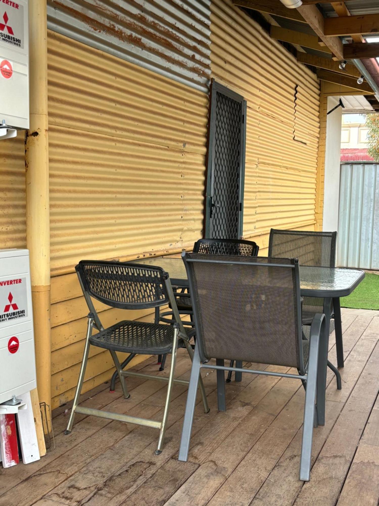 Broken Hill Tourist Lodge Bagian luar foto