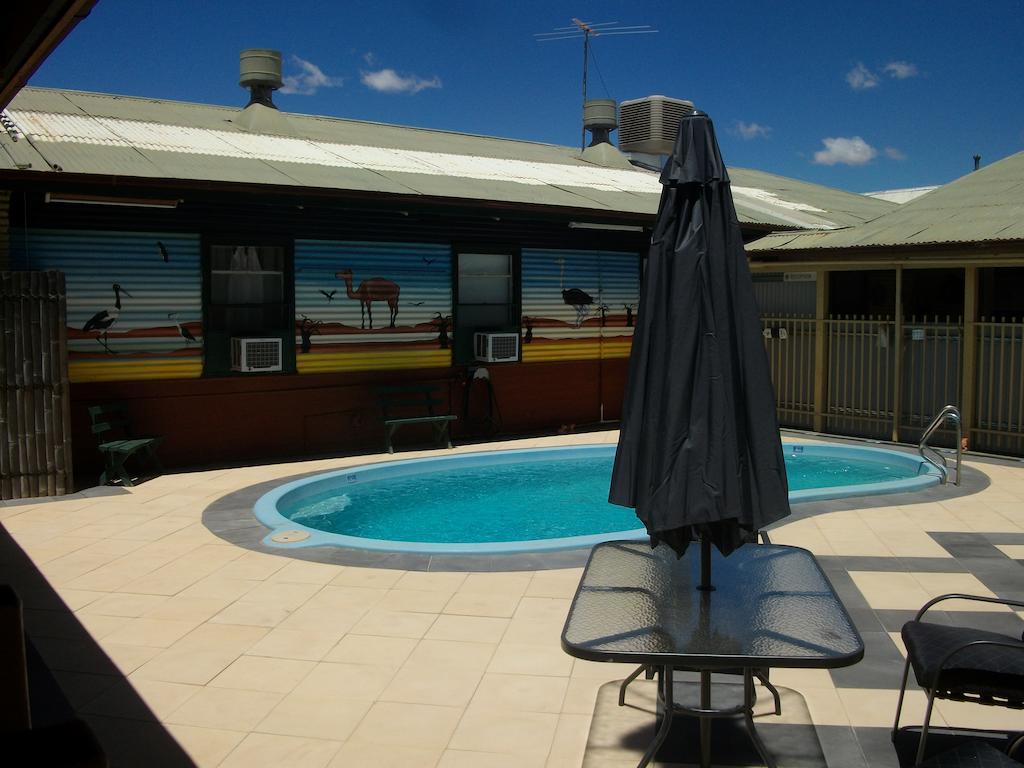 Broken Hill Tourist Lodge Bagian luar foto